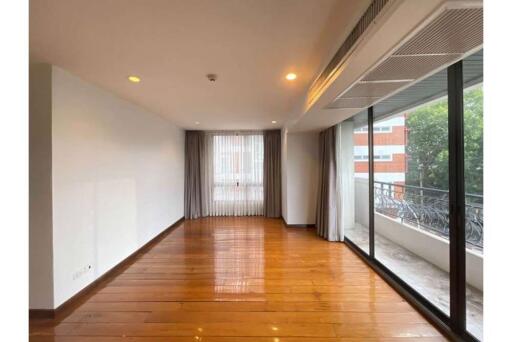 Pet Friendly 3-Bedroom Condo in Prime Sukhumvit Area with Spacious Layout