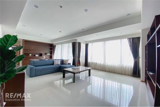 For Sale: 2 Bedroom Condo at The Emporio Place, BTS Phrom Phong 14 Mins Walk