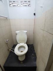 Small bathroom with a toilet