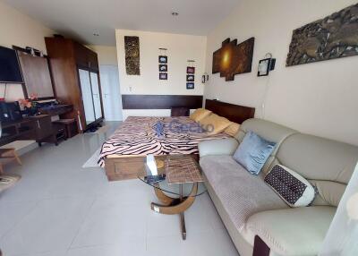 Studio Condo in AD Condo Hyatt Wongamat C009844