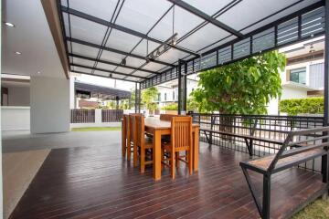 Ban Nawarat at Nam Phrae 3-Bedroom House to Rent