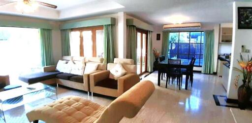 Spacious property with garden in East Pattaya