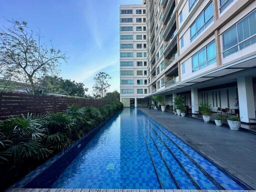 2-bedroom high-floor condo for sale in Sathorn area