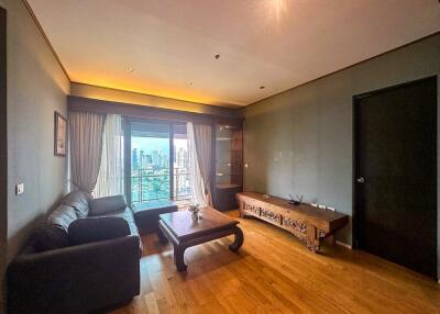2-bedroom spacious condo for sale only 200m from BTS Phromphong