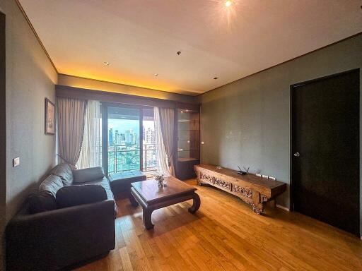 2-bedroom spacious condo for sale only 200m from BTS Phromphong