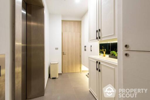 1-BR Condo at Noble Ploenchit near BTS Phloen Chit