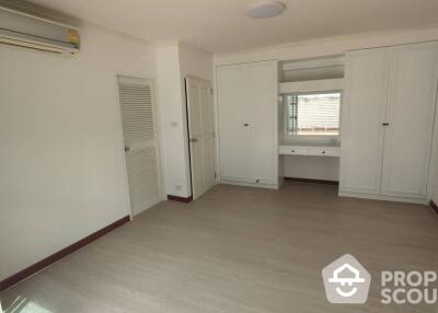 3-BR Townhouse near BTS Thong Lor