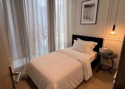 2 bed Condo in Ashton Silom Suriyawong Sub District C021008