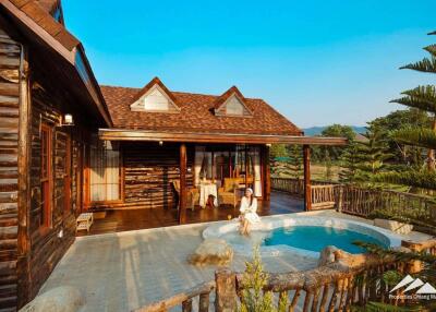 California Style Wooden Cottage Pool Villa In Mae On