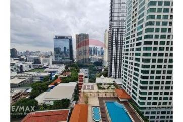 Pet-Friendly 21 Bedroom Condo with Nice City Views  MRT Phetchaburi 6 Mins Walk