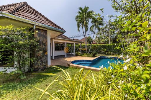 2 bedroom House in Pattaya Land and House East Pattaya