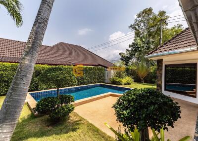 บ้านหลังนี้มี 3 ห้องนอน  อยู่ในโครงการชื่อ Pattaya Land and House  ตั้งอยู่ที่