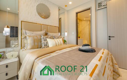 Pre-Sale Opportunity: 1-Bedroom Condo with Stunning Beach View in New High-Rise of Jomtien, Pattaya