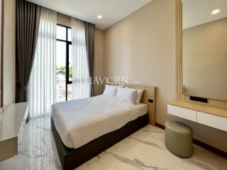 บ้าน ขาย 4 ห้องนอน 181 ตร.ม. ที่ดิน 95.6 m² ใน  Villa La Richie, Pattaya