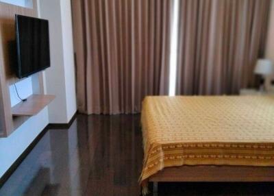 2-BR Condo at The Xxxix By Sansiri near BTS Phrom Phong