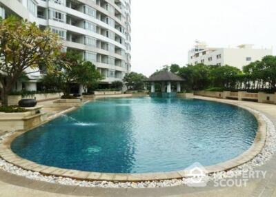 3-BR Condo at River Heaven Chareonkrung in Bang Kho Laem