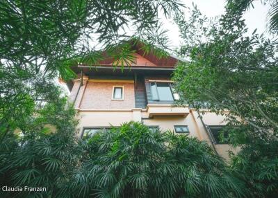 Unique villa with 2 bed for sale in Mae Rim