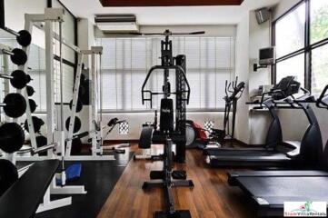 Raintree Village Apartment - Spacious Three Bedroom Condo with Bonus Rooms for Rent in Phrom Phong