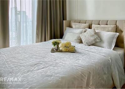 Luxury Modern 2 Bed Condo near BTS Chit Lom (5 mins walk)