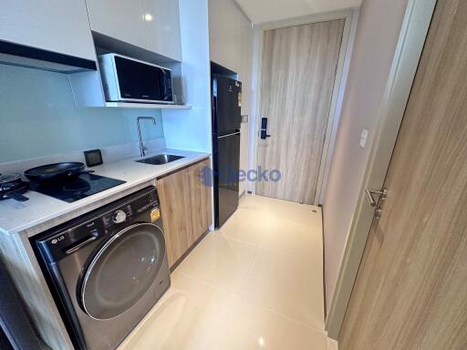 Studio Condo in Once Pattaya North Pattaya C011752