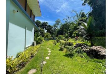 1,600 Sqm., 3 Beds, 3 Baths Townhouse listed for ฿ 8,900,000.