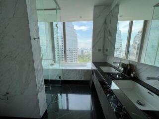 For Rent Bangkok Condo Saladaeng One Sala Daeng BTS Sala Daeng MRT Si Lom Bang Rak