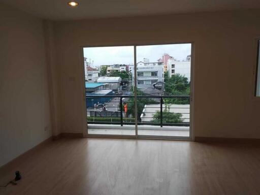 For Rent Bangkok Home Office Grand De Ville Srinakarin Srinagarindra Prawet