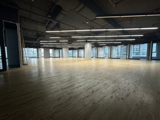 For Rent Bangkok Office Sathorn BTS Chong Nonsi Bang Rak