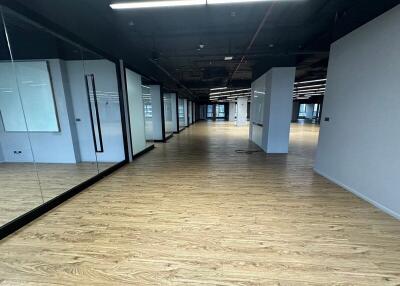 For Rent Bangkok Office Sathorn BTS Chong Nonsi Bang Rak