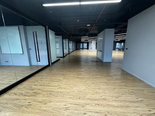 For Rent Bangkok Office Sathorn BTS Chong Nonsi Bang Rak