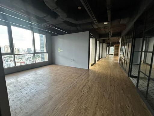 For Rent Bangkok Office Sathorn BTS Chong Nonsi Bang Rak