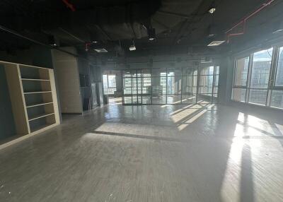 For Rent Bangkok Office Sathorn BTS Chong Nonsi Bang Rak