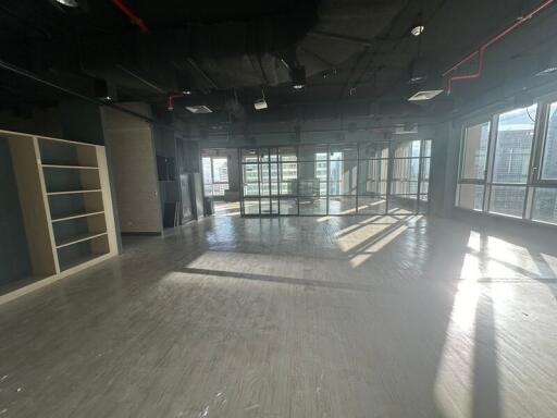 For Rent Bangkok Office Sathorn BTS Chong Nonsi Bang Rak