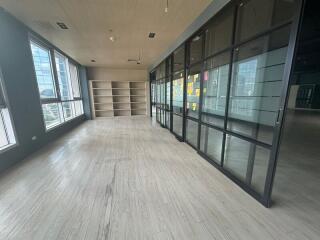 For Rent Bangkok Office Sathorn BTS Chong Nonsi Bang Rak