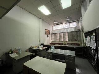 For Sale Bangkok Shophouse Sliom BTS Sala Daeng MRT Si Lom Bang Rak