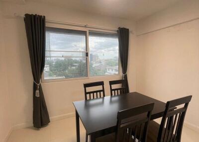 1-BR Apt. near BTS Ekkamai