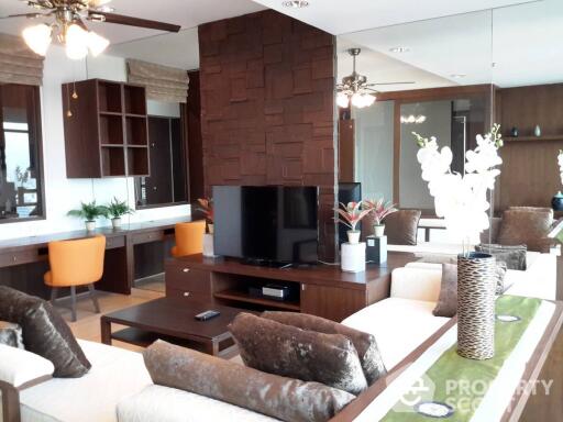 2-BR Condo at Baan Sathorn Chaopraya near BTS Krung Thon Buri (ID 512823)