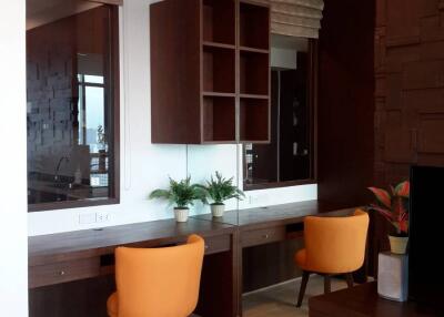 2-BR Condo at Baan Sathorn Chaopraya near BTS Krung Thon Buri (ID 512823)