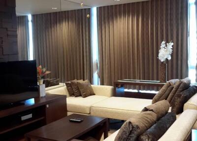 2-BR Condo at Baan Sathorn Chaopraya near BTS Krung Thon Buri (ID 512823)