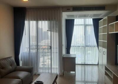 1-BR Condo at Nusasiri Grand Condominium near BTS Ekkamai