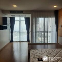 1-BR Condo at Nusasiri Grand Condominium near BTS Ekkamai