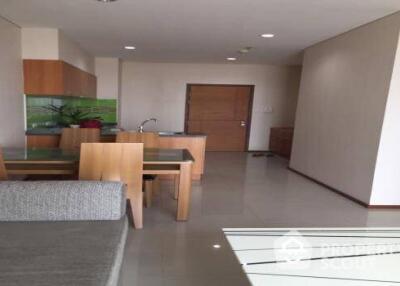 1-BR Condo at Villa Sathorn near BTS Krung Thon Buri (ID 131085)