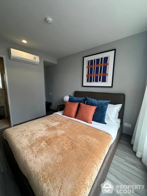 1-BR Condo at Ideo Mobi Sukhumvit 40 near BTS Ekkamai