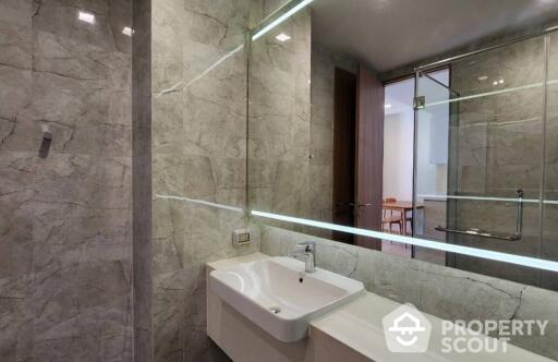 1-BR Condo at Noble Around Sukhumvit 33 near BTS Phrom Phong