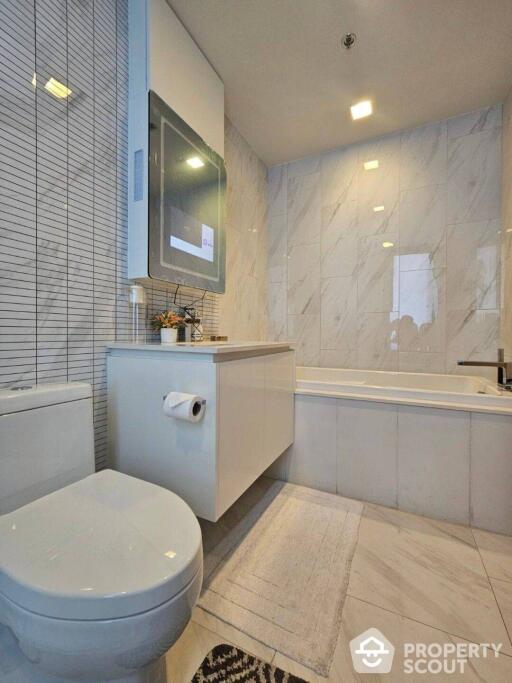 2-BR Condo at Hyde Sukhumvit 11 near BTS Nana