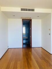 Ficus Lane 3 bedroom condo for rent and sale