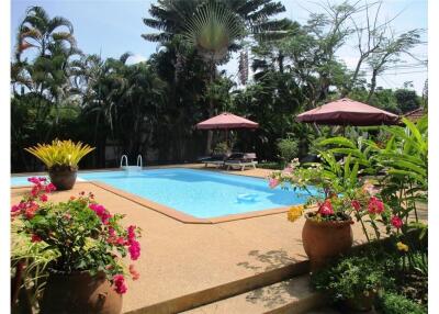 Pool Villa Three Bedroom & Guest Bungalow