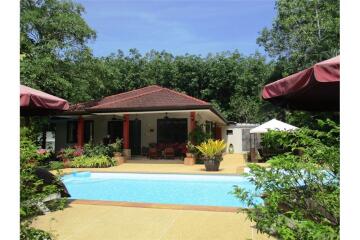 Pool Villa Three Bedroom & Guest Bungalow