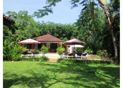 Pool villa and Small bungalow in Ao nang