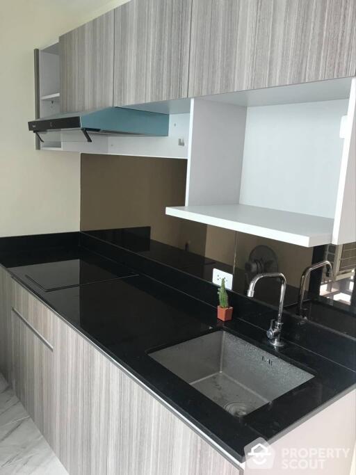 2-BR Condo at The Cube Urban Sathorn - Chan near BTS Saphan Taksin